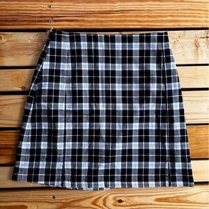 Brandy Melville Cara Black and White Skirt Y2K